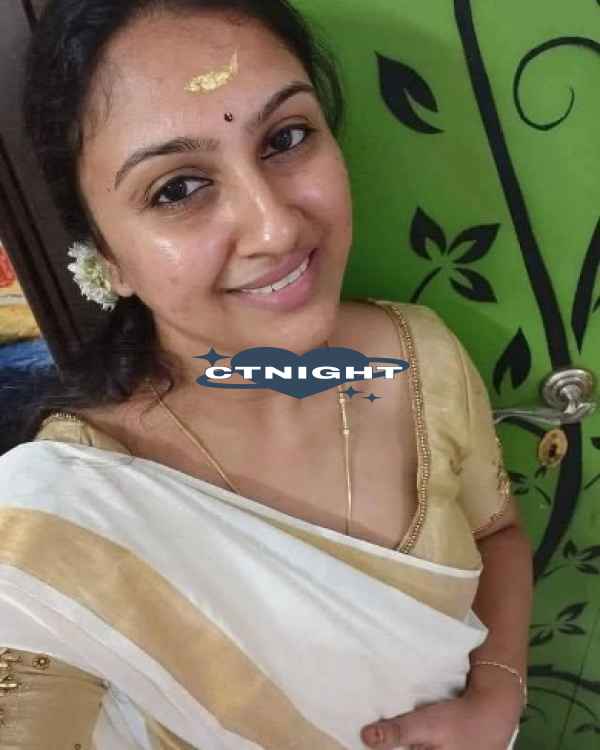 Hyderabad  Independent call girl service available 